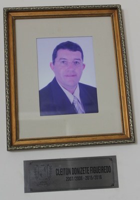 28.jpg 28.jpg